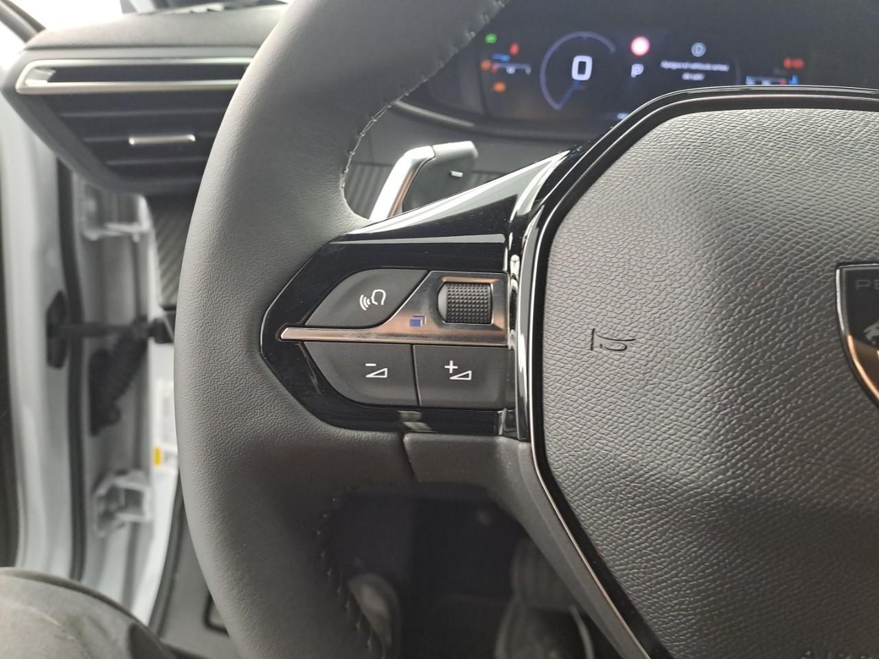 PEUGEOT 2008 PURETECH 130 S&S EAT8 ALLURE