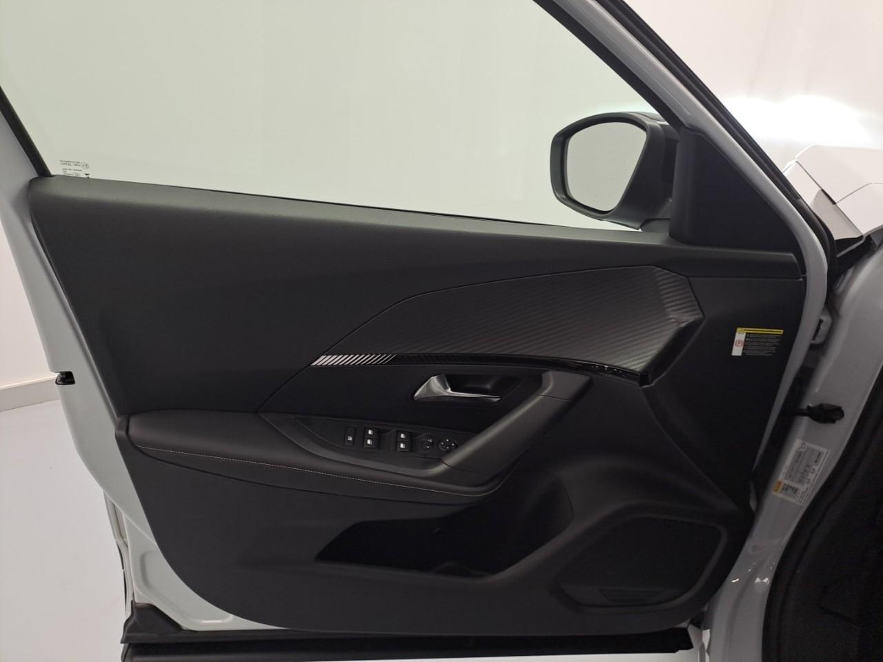 PEUGEOT 2008 PURETECH 130 S&S EAT8 ALLURE