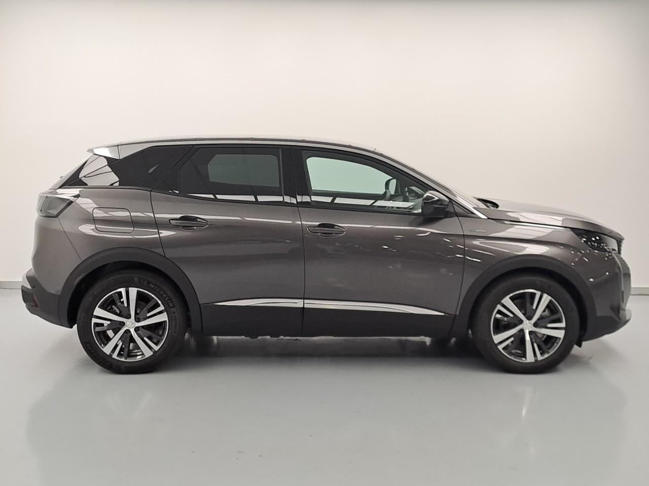 PEUGEOT 3008 225 E-EAT8 ALLURE PACK