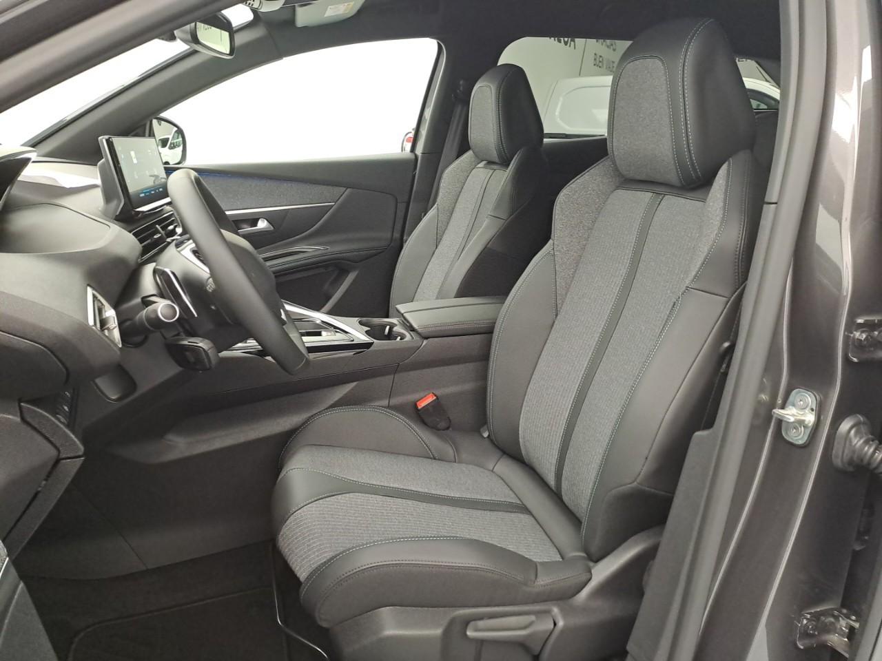 PEUGEOT 3008 225 E-EAT8 ALLURE PACK